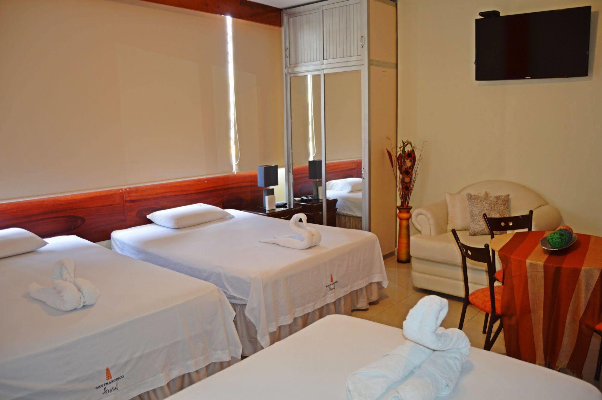 San Francisco Apart Hotel Guayaquil Extérieur photo